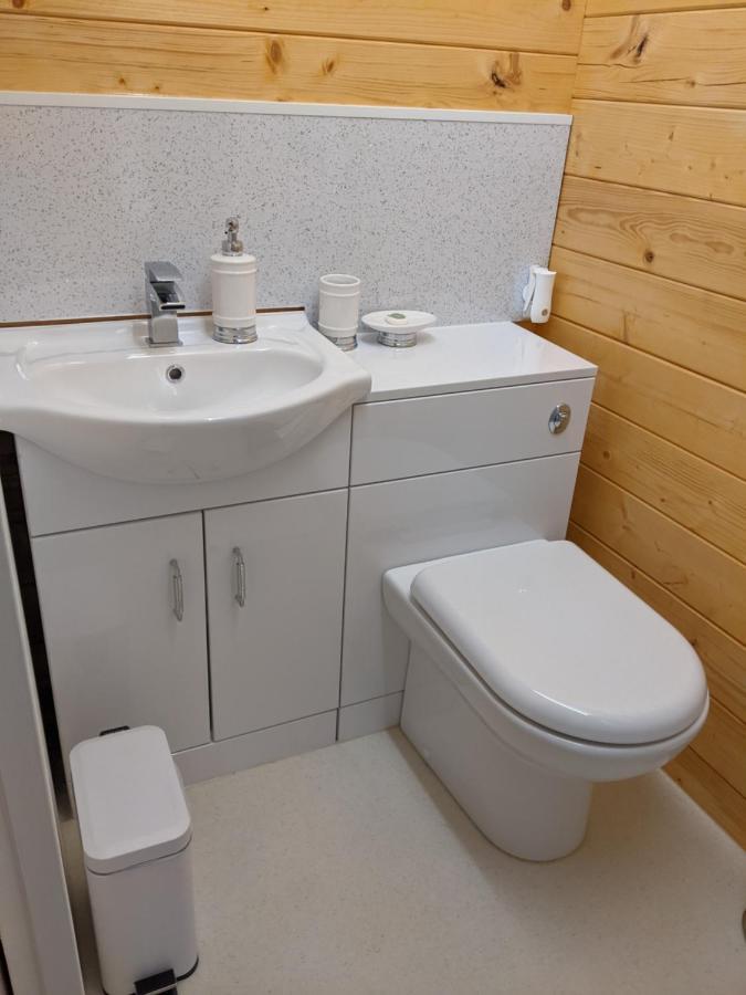 Foxhill Lodges Кентърбъри Екстериор снимка